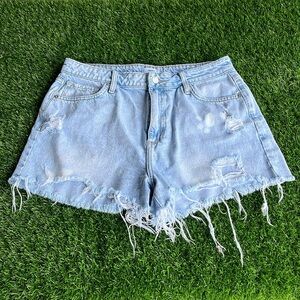 FOREVER 21 Cut Off Denim Shorts size 31